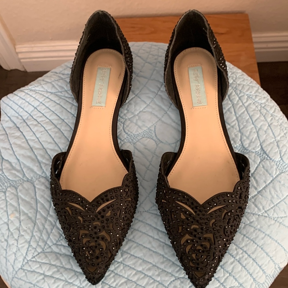 Betsey Johnson Beaded cut out Black Flats sparkling! Size 9